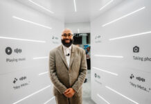 Smart Glasses Review from an Eye Doctor: Are They Worth It? Dr. Darryl Glover Ray-Ban Meta Smart Glasses