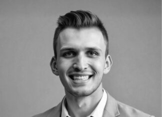 Direct OD: Unlocking Recurring Revenue Through Membership Plans for Optometry Practices Cody Tomasik, Founder at DirectODâ„¢